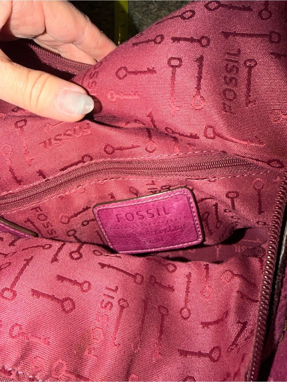 Fossil leather shoulder